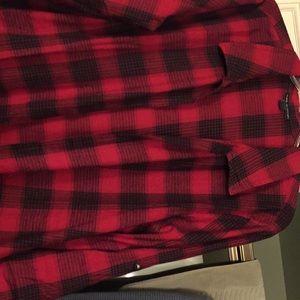 Open front, long sleeve plaid cardigan.